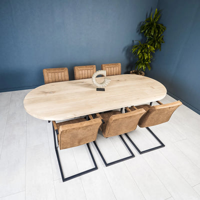 massief eikenhouten tafel stadionvorm
